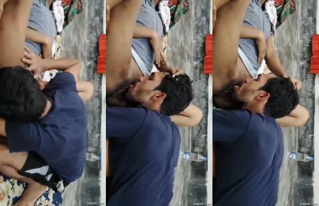 Bengali Girlfriend's Wet Pussy Eaten By Horny Lover