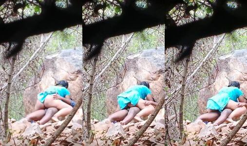 Big Ass Desi Bhabhi Rides Boyfriend's 7 Inch Dick for Hardcore Sex