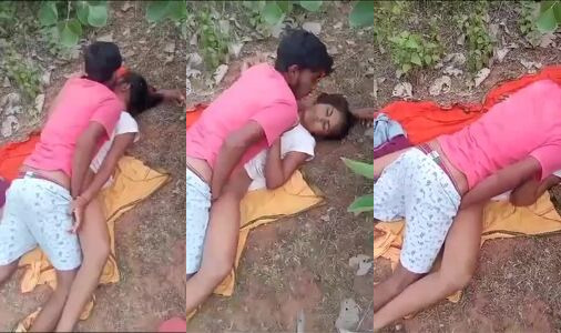 Dehati Girlfriend Puja Fucked Hard in Field Khet Me Chudai