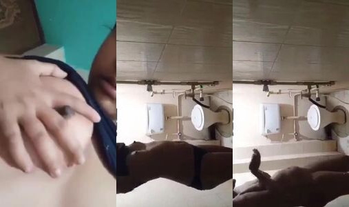 Desi College Girl Nude Bathroom Video Squeezing Boobs and Bathing