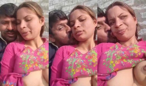 Harami boyfriend squeezes his desi GF's big juicy boobs outdoors selfie video