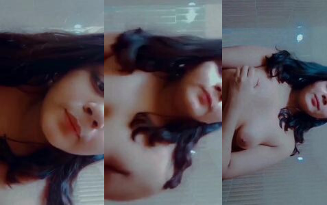 Desi Girl Anjani Showing Her Big Boobs And Hard Nipples On Cam