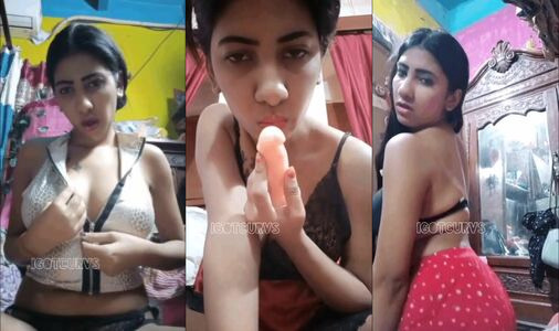 Desi Girl Exposing Big Boobs And Wet Chut On Cam