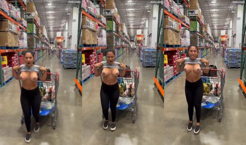Desi Girl Flashing Small Tits In Public Shopping Mall Crowd