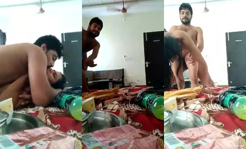 Desi Girlfriend Gets Hard Chudai From Her Boyfriend In Hot XXX Video