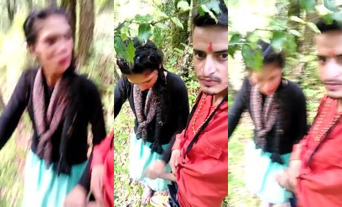 Desi Girlfriend Gives Outdoor Handjob To Her Boyfriend Publicly
