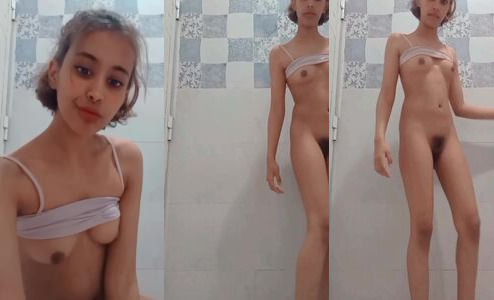 Cute Desi Girl Juli Nude Showing Her Boobs And Hairy Chut
