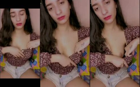 Desi Muslim Girl Squeezing Her Tight Boobs and Rubbing Them Hard