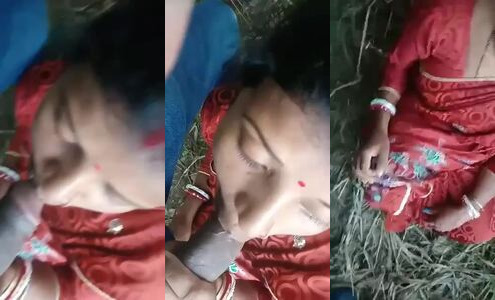 Outdoor Bengali Boudi Gives Deep Blowjob To Ex Boyfriend