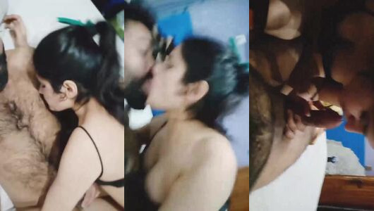 Pinki gives her boyfriend a wild blowjob during their desi sex session