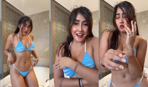 Tiktoker Sophia Ansari Shows Off Her Tight Body in Bra and Panty
