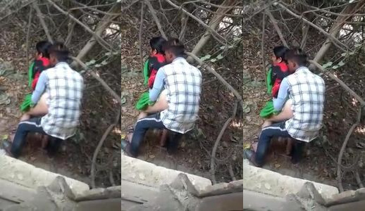 Village Bhabhi Outdoor Sex With Boyfriend In Cornfield