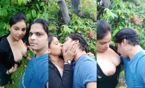 Village Girlfriend Big Boobs Squeezed And Sucked By Horny Boyfriend